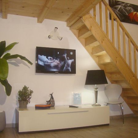 Exclusive House In The Center Apartment Catania Bagian luar foto