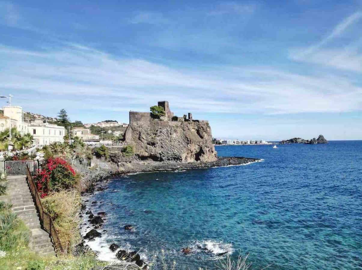 Exclusive House In The Center Apartment Catania Bagian luar foto