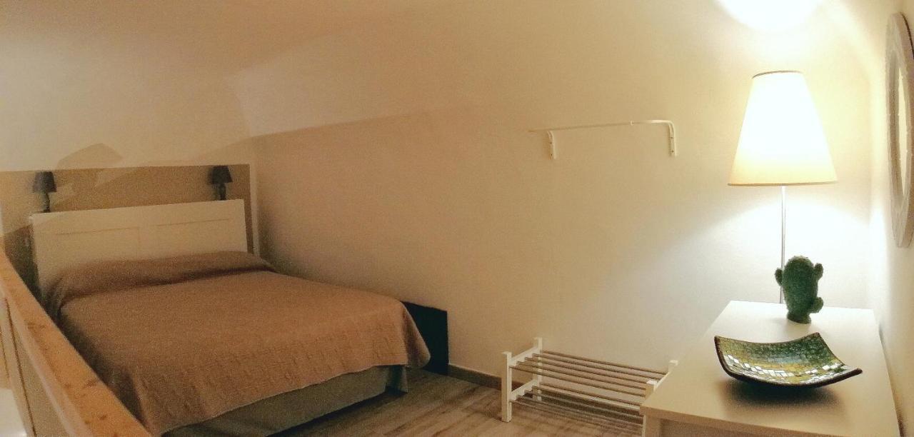 Exclusive House In The Center Apartment Catania Bagian luar foto